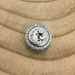 Pandora Disneyland Paris Exclusive Ltd Edition Disneyland Hotel Charm